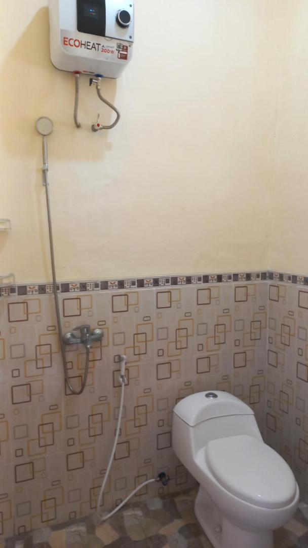 Angler Family Guest House Blitar Ngoại thất bức ảnh