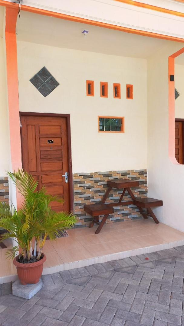 Angler Family Guest House Blitar Ngoại thất bức ảnh
